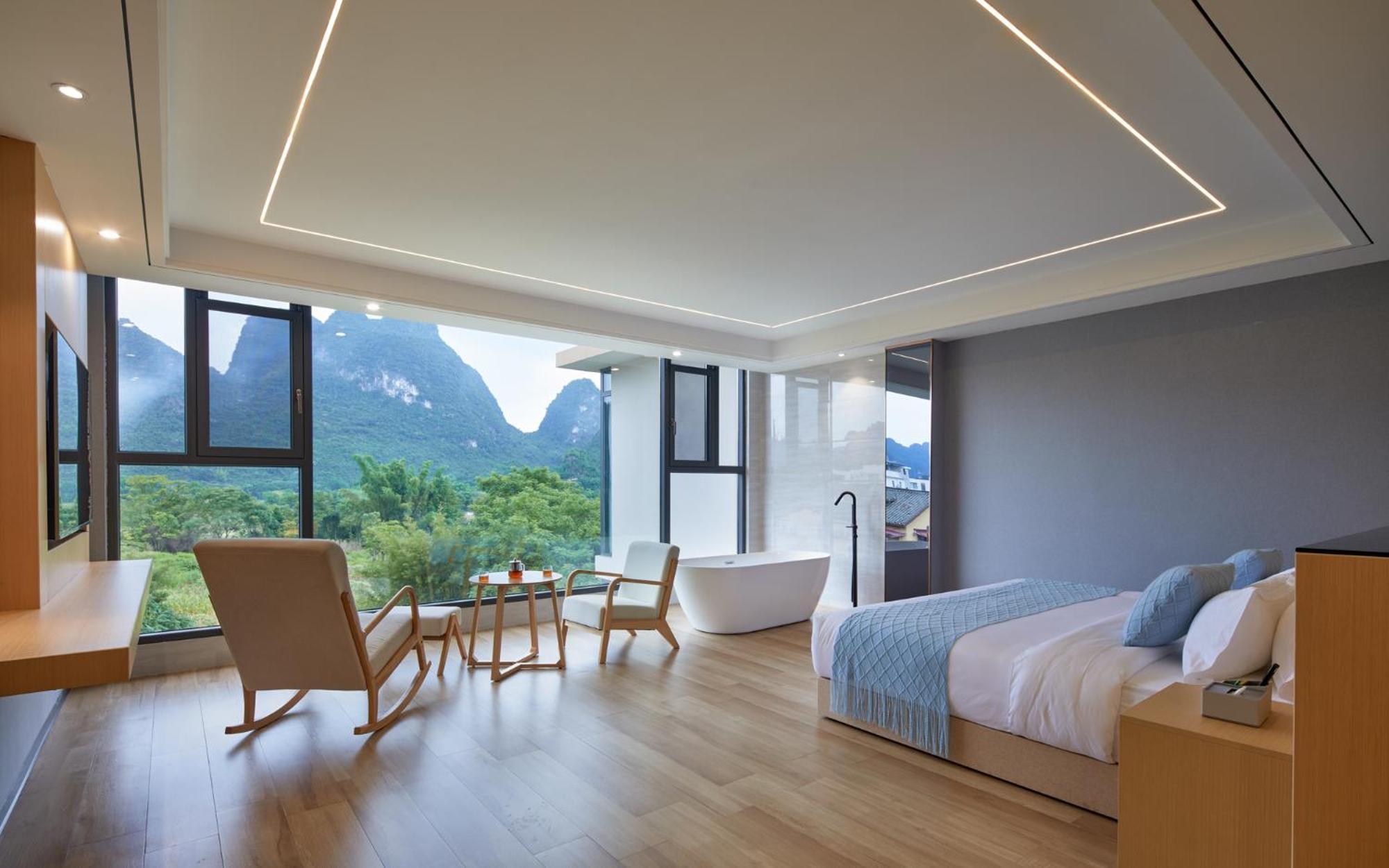 Yangshuo Fortune Lake Inn- One Way Free Pick Up From Airport Or Ts Over 3 Nights Esterno foto
