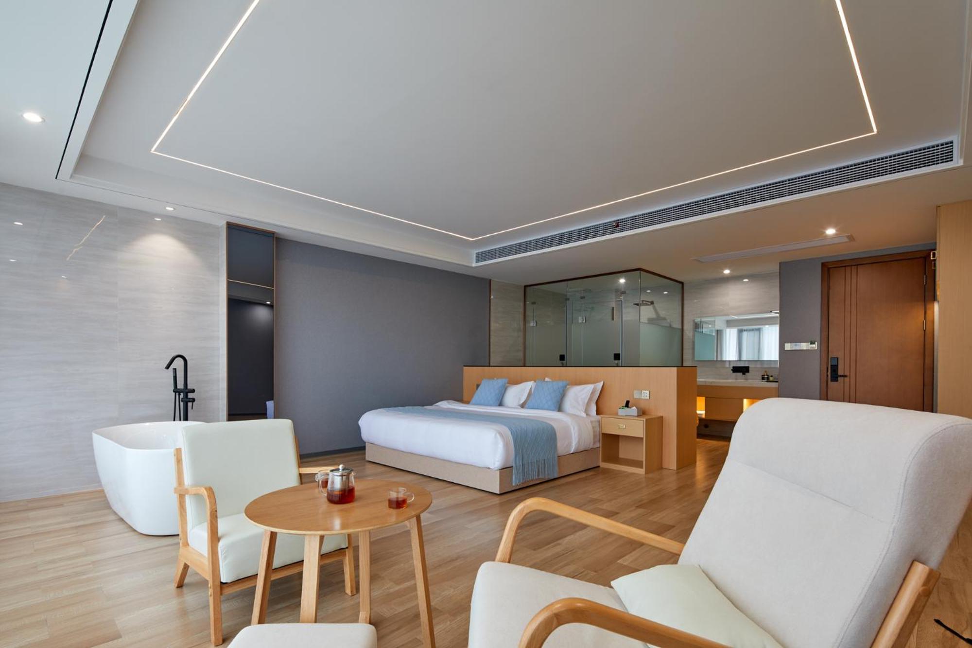 Yangshuo Fortune Lake Inn- One Way Free Pick Up From Airport Or Ts Over 3 Nights Esterno foto