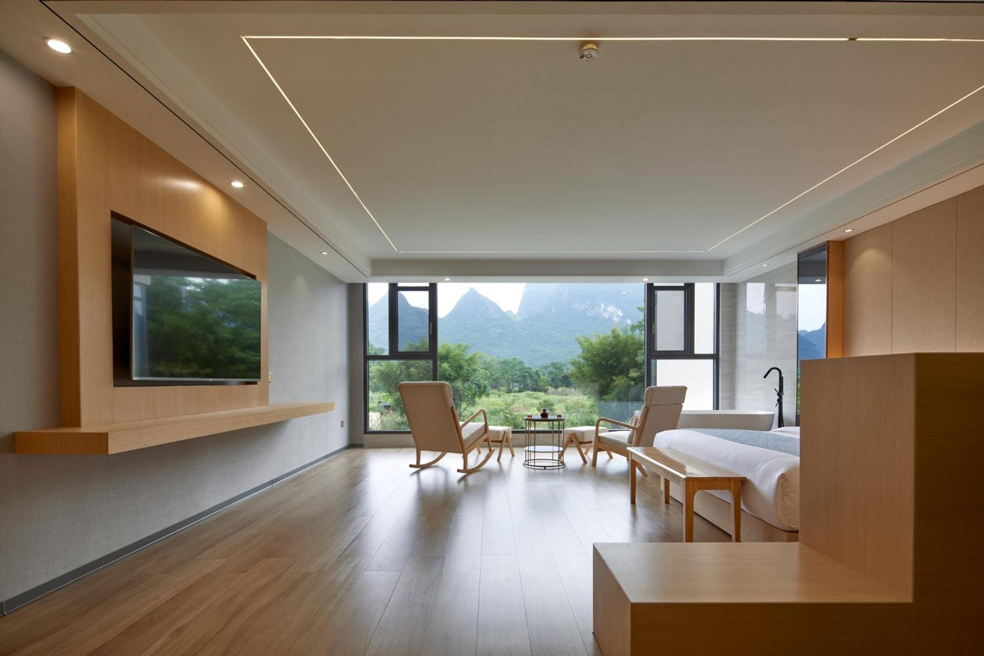 Yangshuo Fortune Lake Inn- One Way Free Pick Up From Airport Or Ts Over 3 Nights Esterno foto