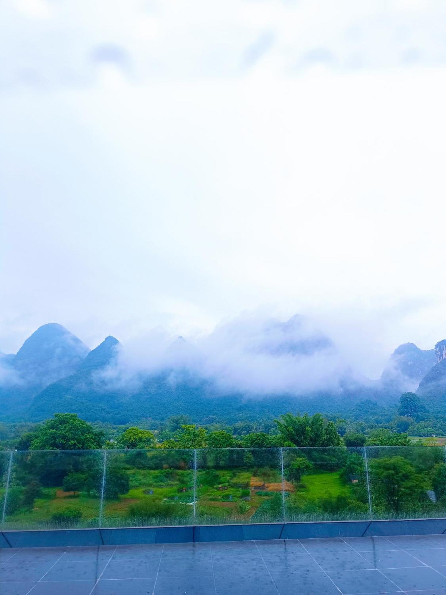Yangshuo Fortune Lake Inn- One Way Free Pick Up From Airport Or Ts Over 3 Nights Esterno foto