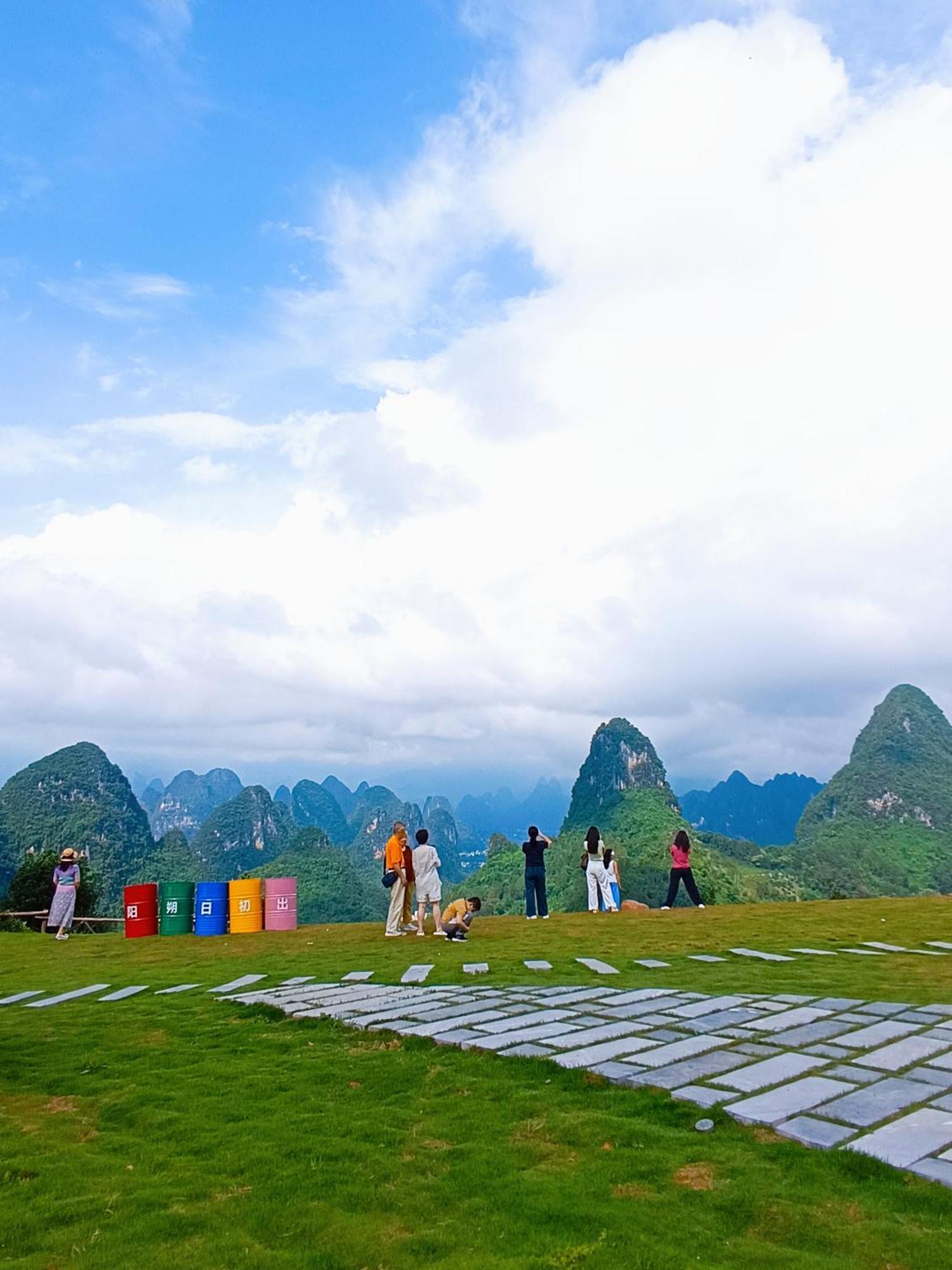 Yangshuo Fortune Lake Inn- One Way Free Pick Up From Airport Or Ts Over 3 Nights Esterno foto